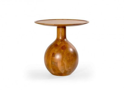 Elegant side table made of solid wood for stylish accents in the living room.